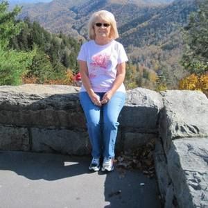 Meet your Posher, Linda